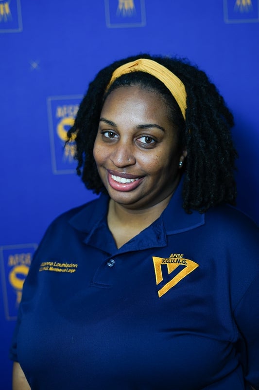 Alanna Louhisdon smiling